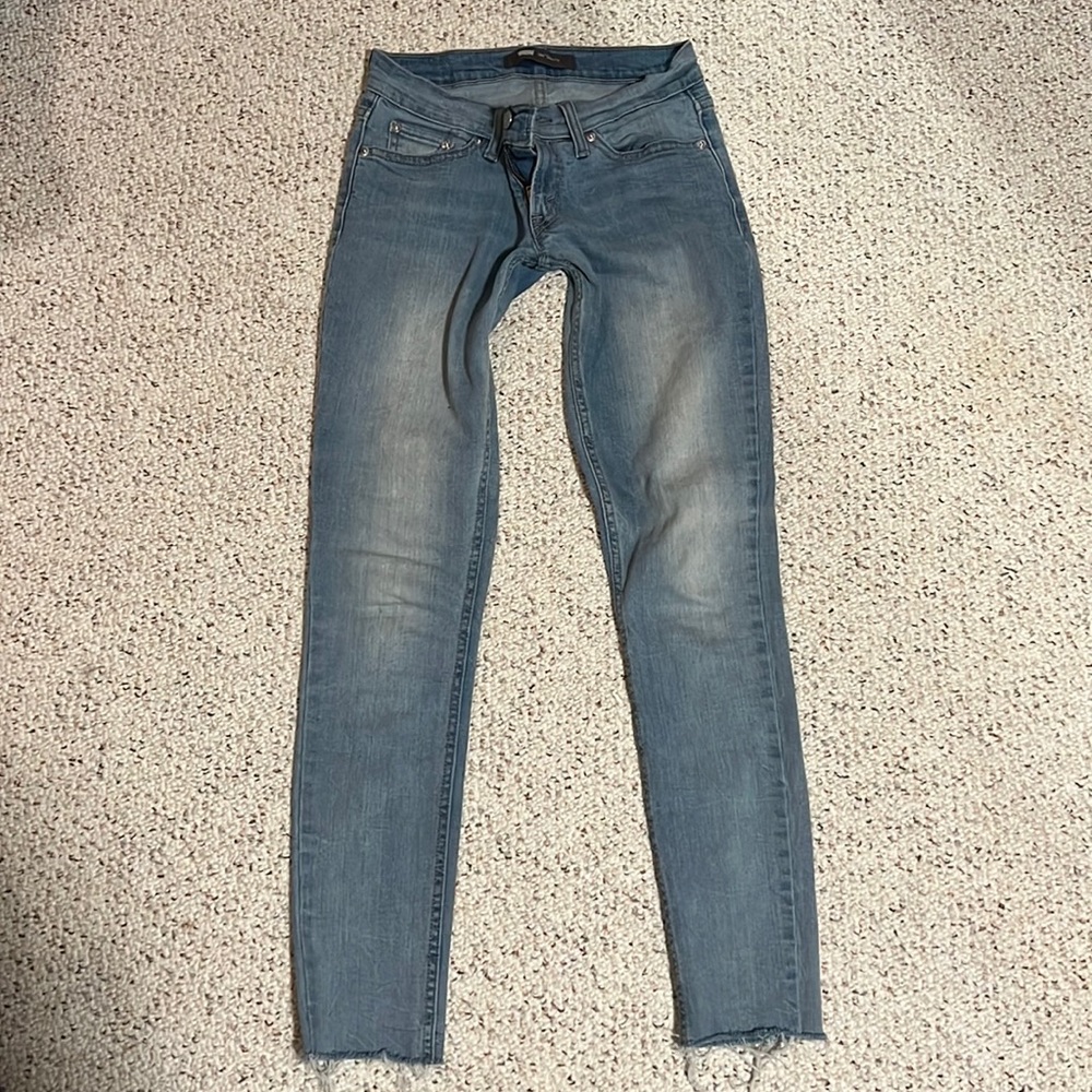 Levi’s 524 Skinny Jeans